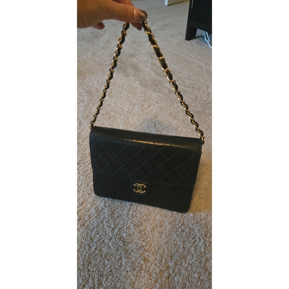 Chanel Lambskin Small Single Flap bag - Picture 11 of 11